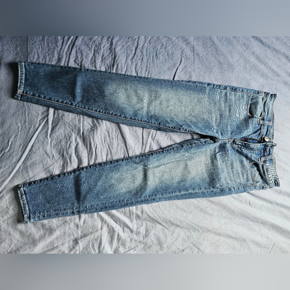 American Eagal Jeans - Picture 1 of 3